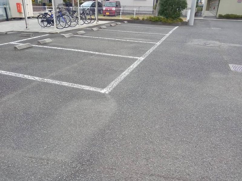 レオパレスＤｒｅａｍ 駐車場