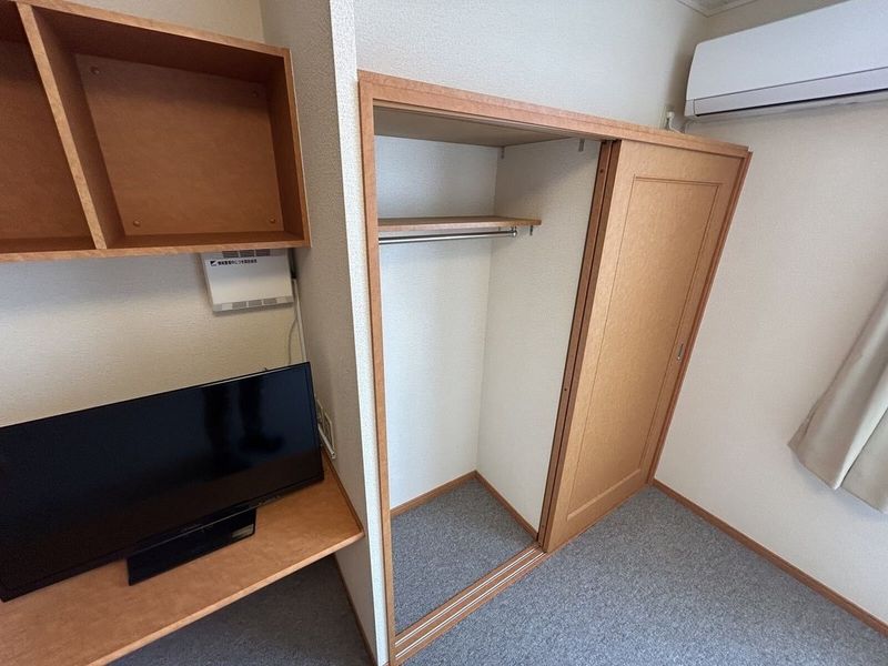 レオパレスフローラⅡ 収納