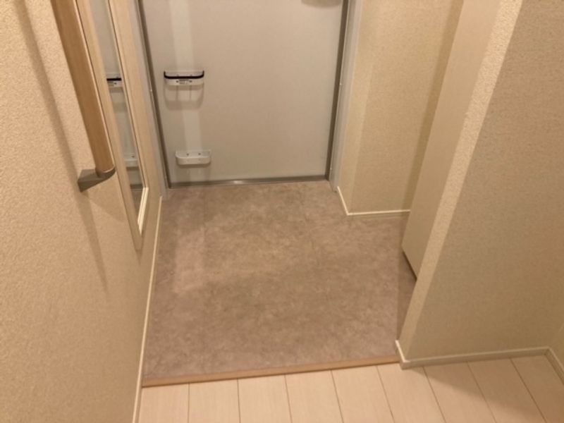 クレイノプランドール西原 玄関