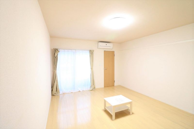CLEINO SAGA Living room