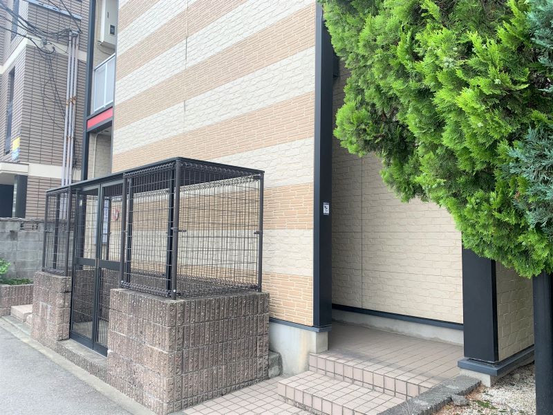 レオパレスコスモス エントランス