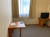 レオパレス花岡 居間