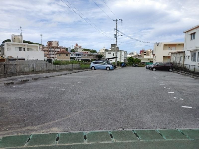 leopalace Fleuril 주차장