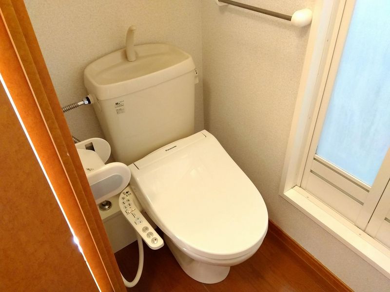 レオパレス川添 トイレ