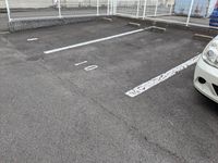 レオパレスさくら 駐車場