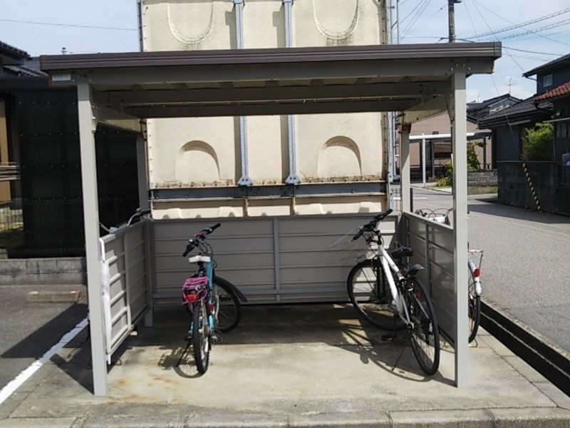レオパレス歌の森 共用部分