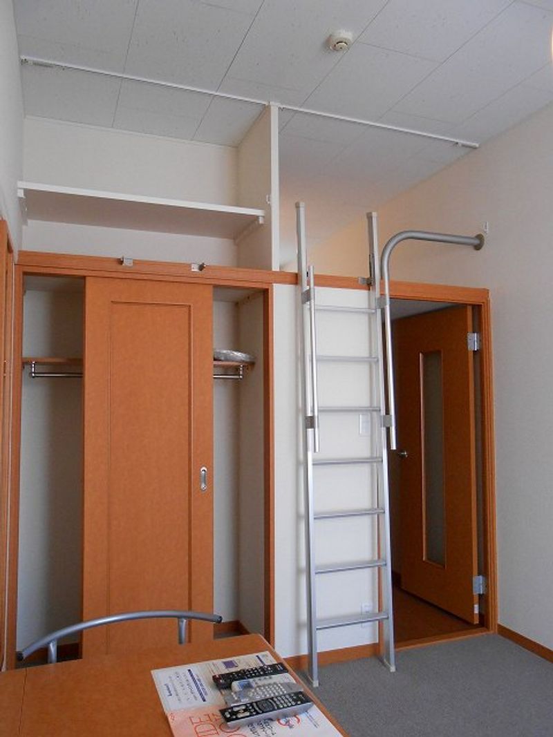 レオパレス東山荘 収納
