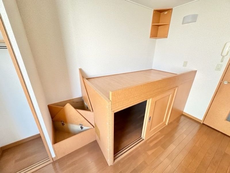 レオパレスグリーンヒル古宮 寝室