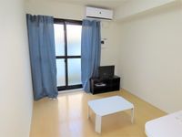 レオパレストゥロイメ 居間