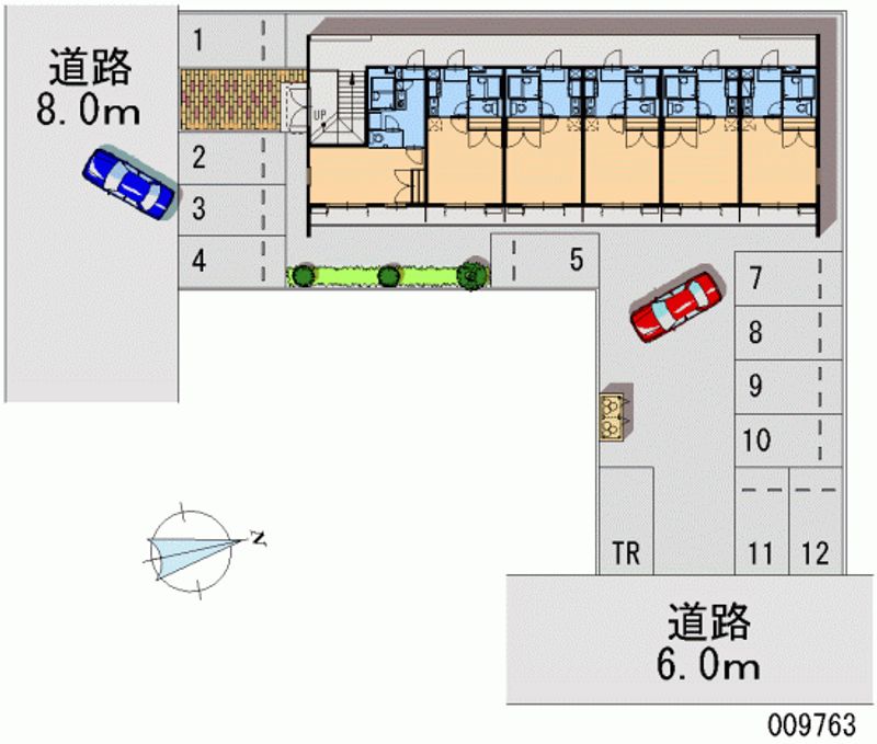 レオパレスイーストリバー 月極駐車場