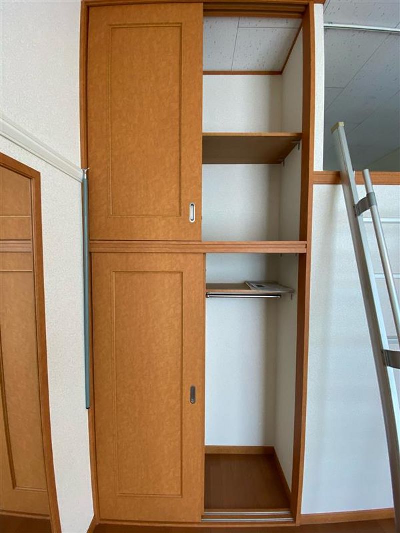レオパレスアルバ 収納