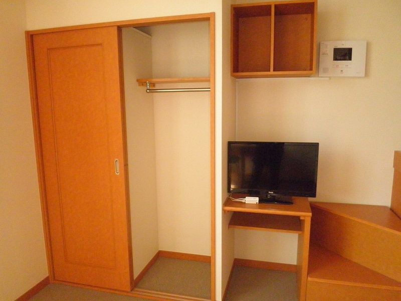 レオパレスエリジェ 収納