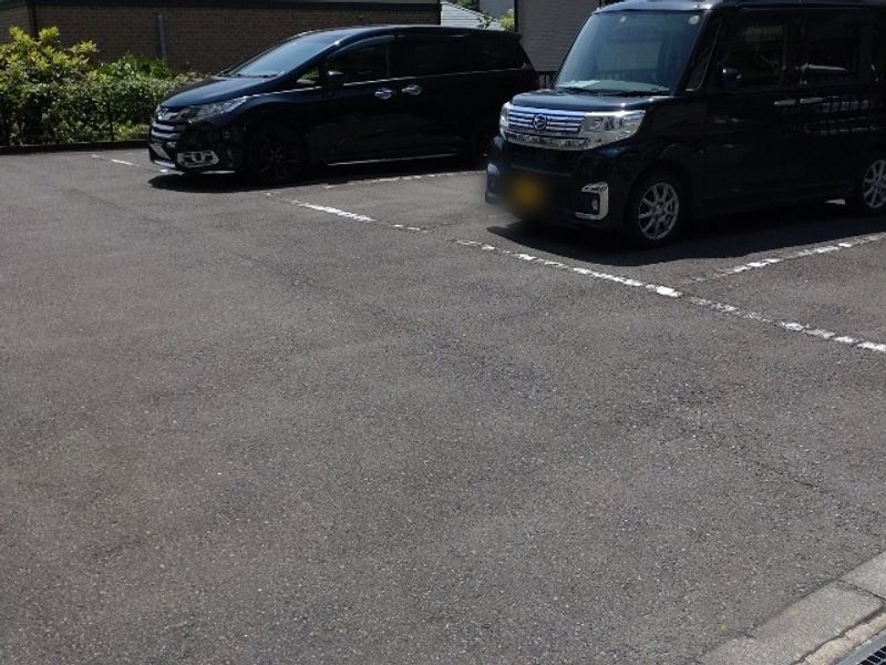 レオパレスマルスンⅡ 駐車場