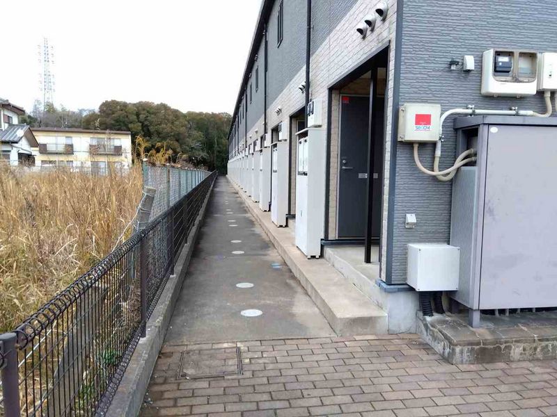 レオパレスアンダンテ エントランス