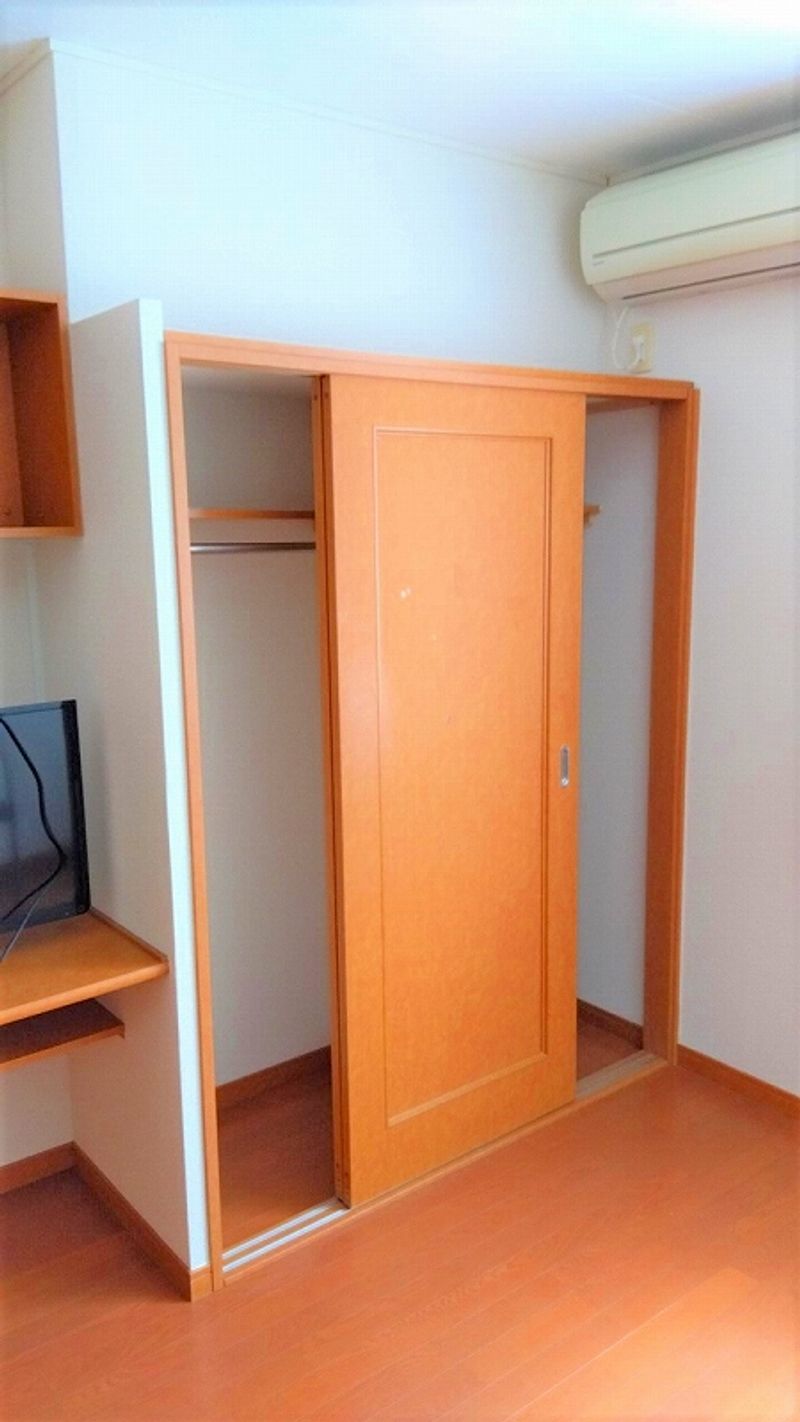 レオパレス金ヶ作 収納