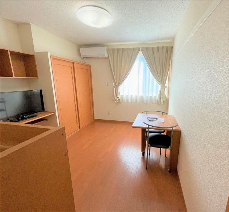 レオパレスパピヨン 居間