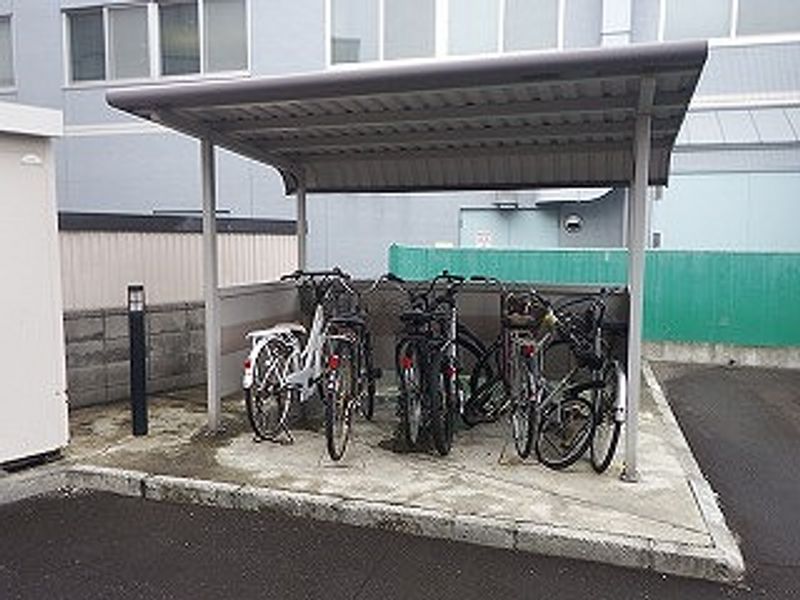 レオパレスアルヘナ 共用部分