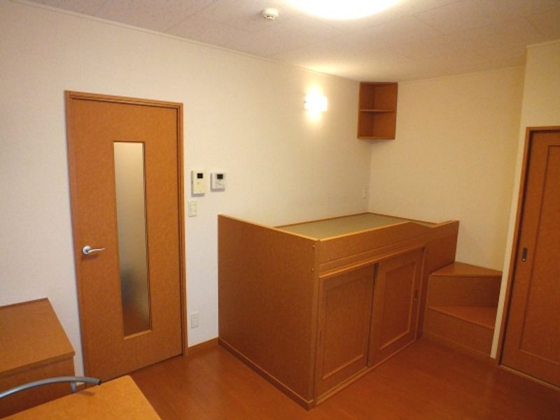 レオパレスコンフォート 居間