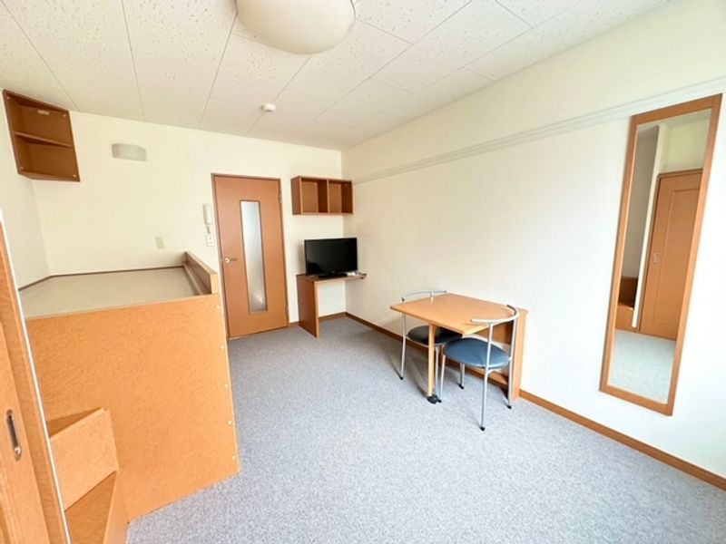 レオパレスエクレシアＡ 居間