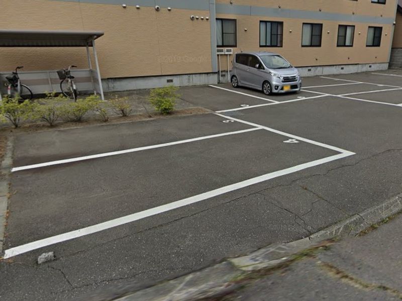 レオパレスヴィラ 駐車場