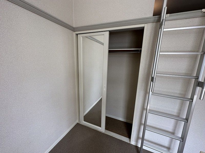 レオパレス例幣使 収納