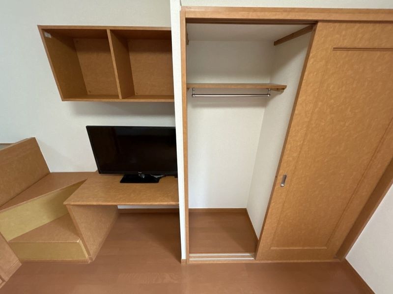 レオパレス西羽貫 収納