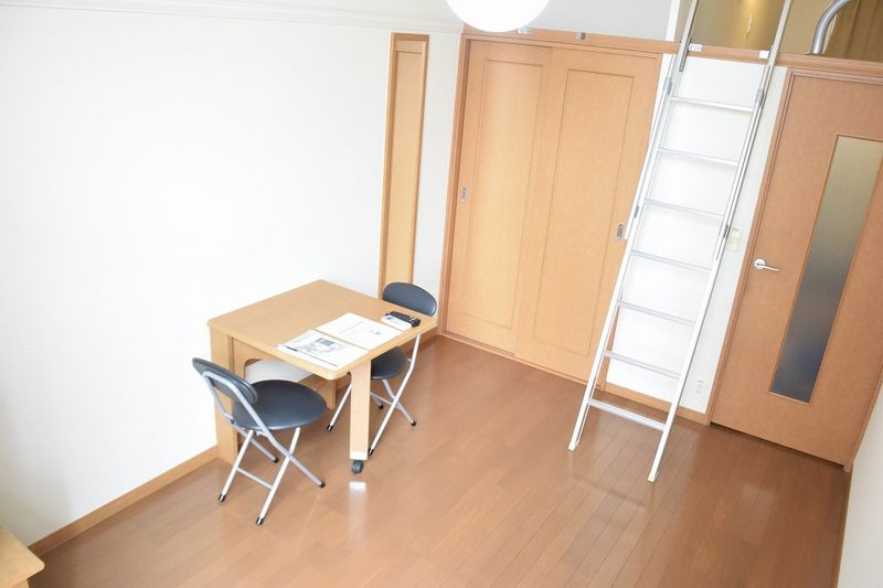 レオパレス豊中南Ⅴ 居間