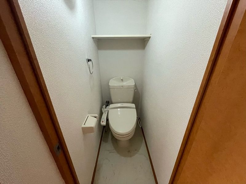 レオパレスコンプリメンティ トイレ