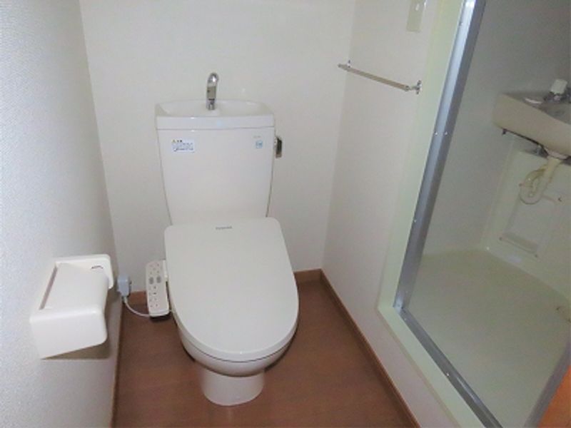 レオパレス御所 トイレ