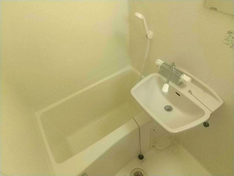 レオパレスＭＡＣＨＩＤＡ 風呂