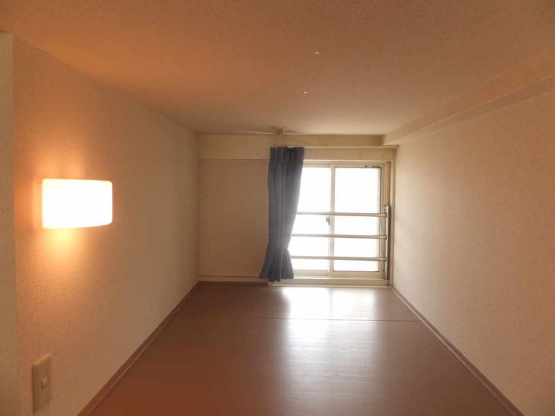 レオパレスカメリア四番館 その他