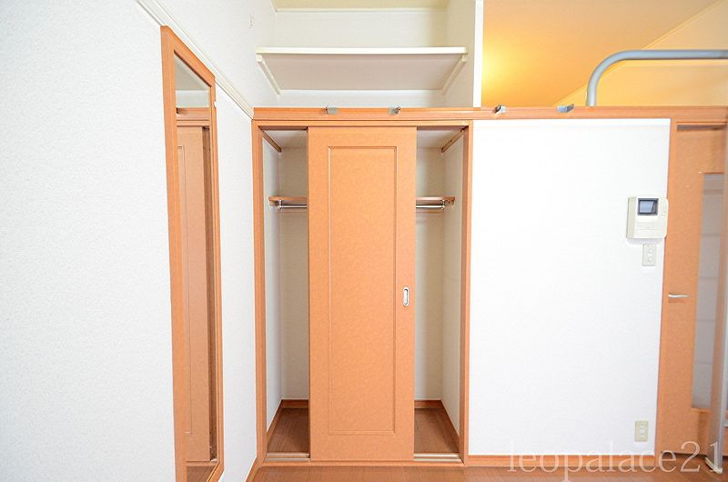 レオパレスブラウニー 収納