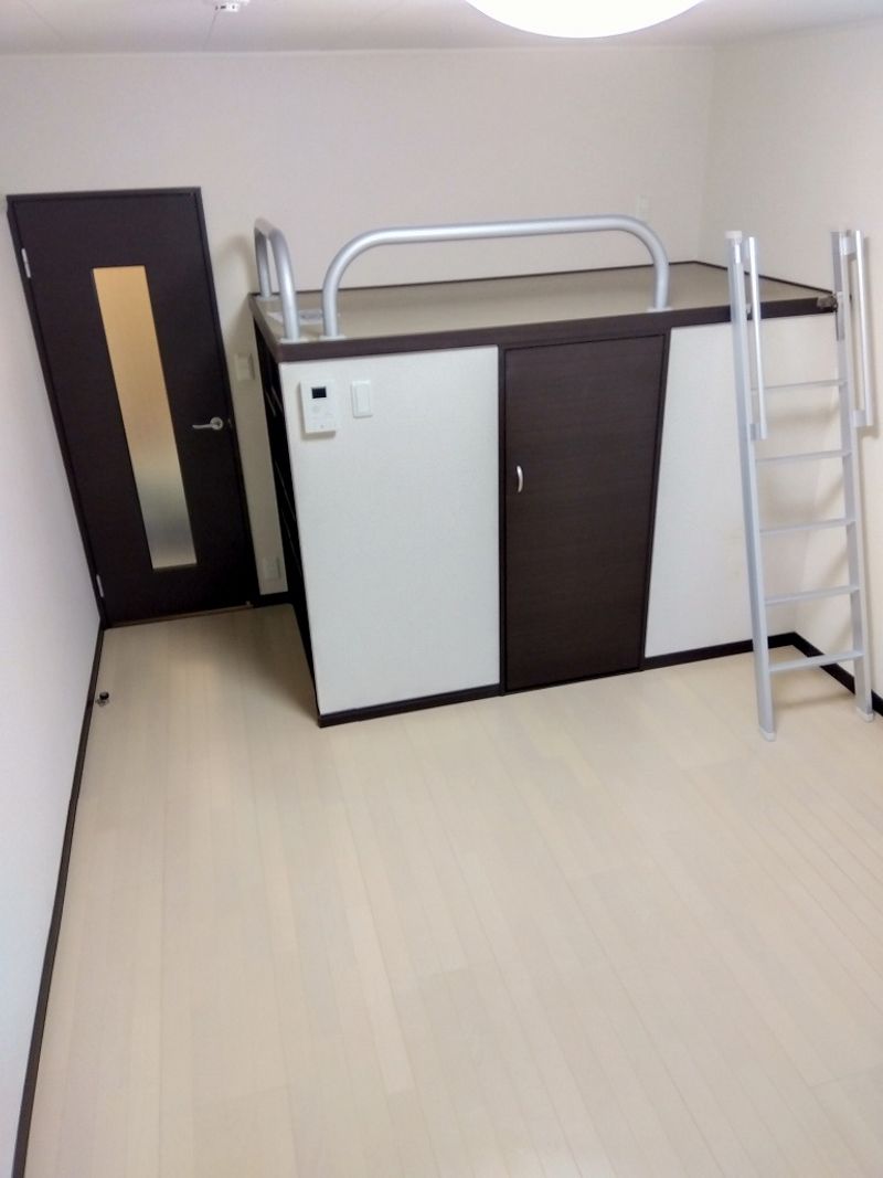 レオネクスト二十四軒 居間