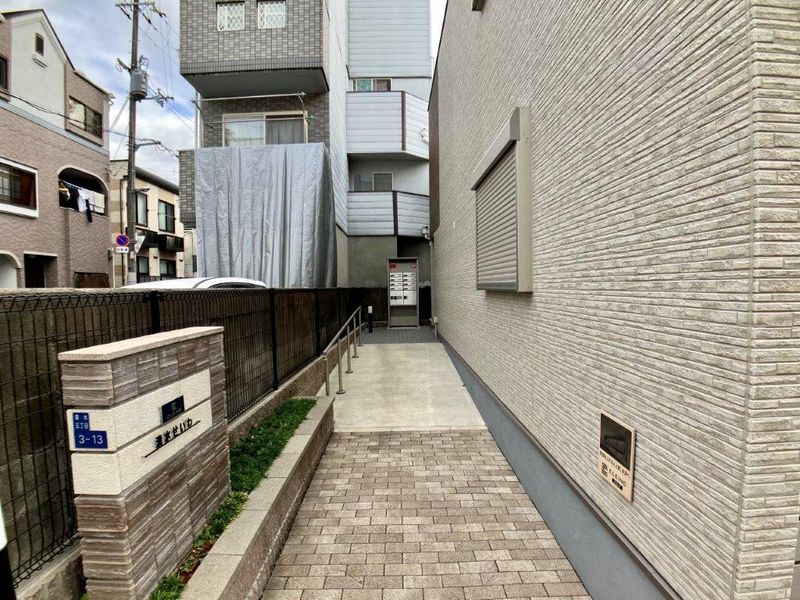 クレイノ清水せいわ エントランス