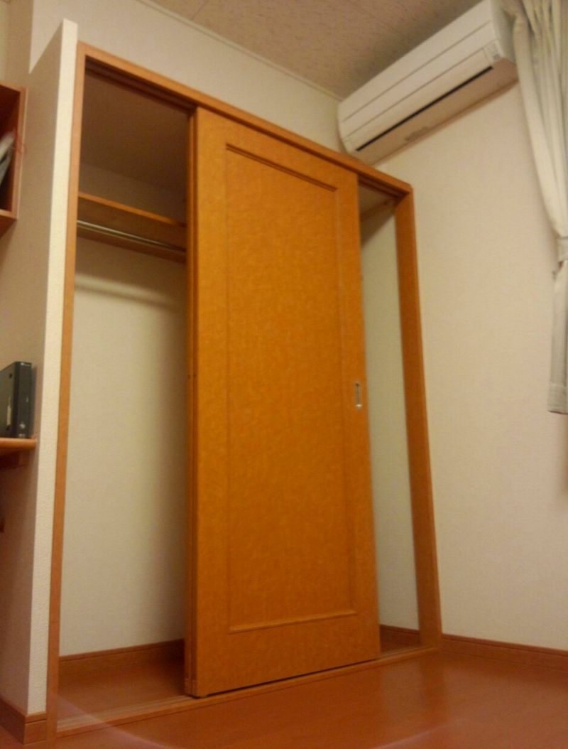 レオパレス西羽貫 収納