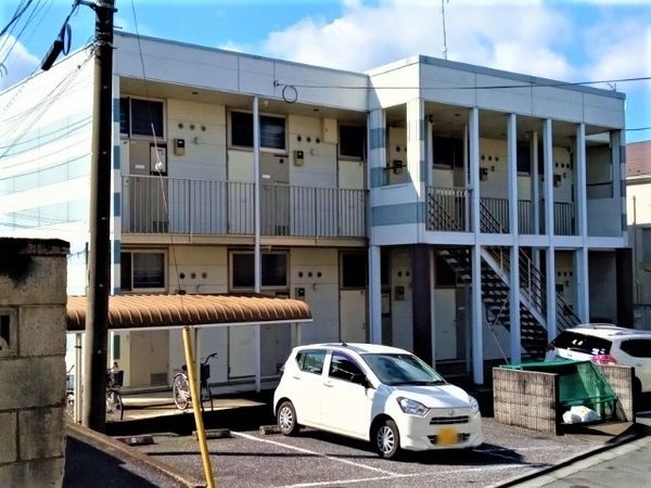 レオパレスラスタ 外観