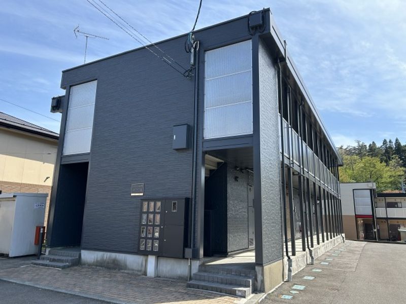 レオパレス川辺 エントランス