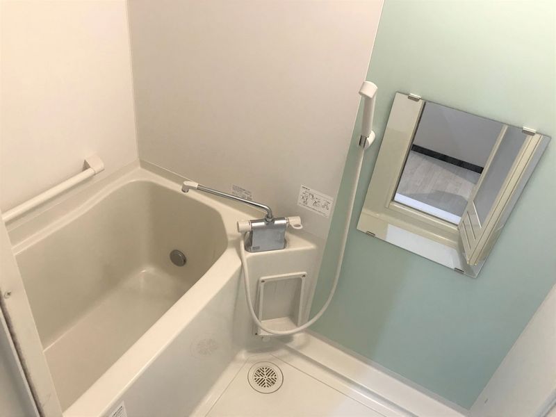 LEONEXT Salire III Bathroom