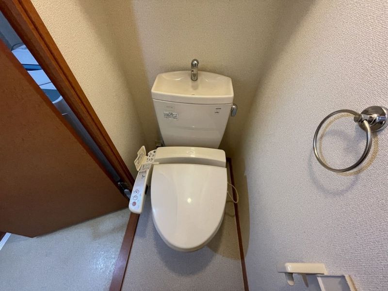 レオパレスベルウィング トイレ