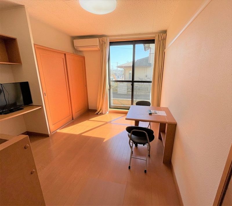 レオパレスヴィルアルカディア 居間