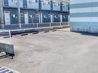 レオパレスセレステ湖山 駐車場