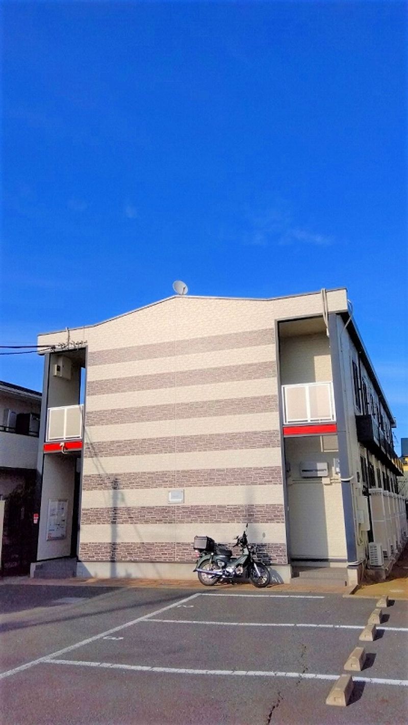 レオパレスワイワイ 外観