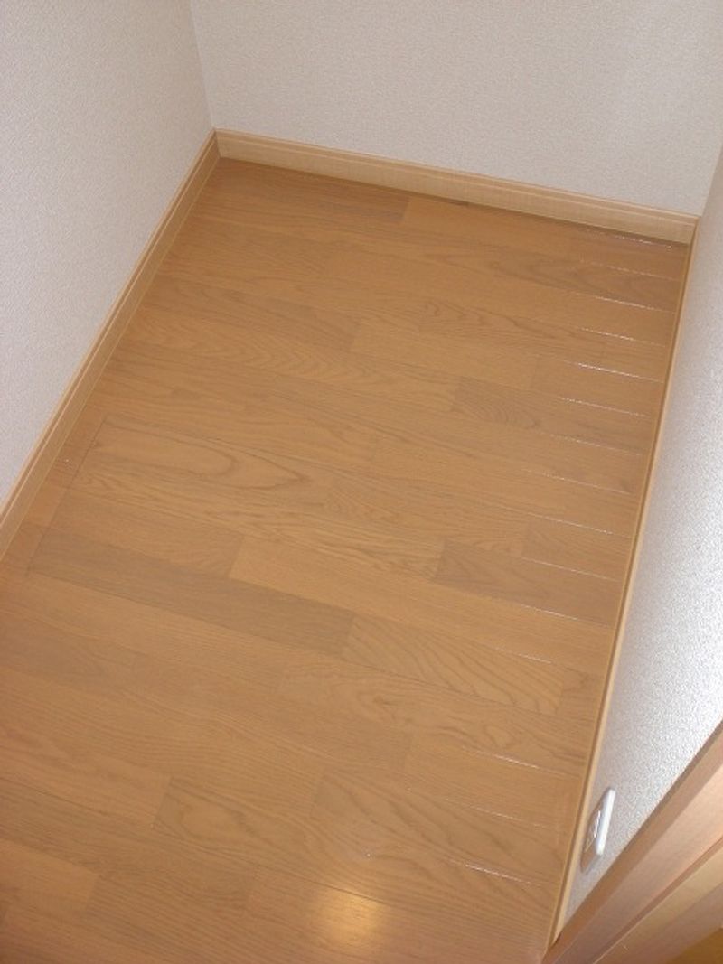 レオネクストみどうたうん　２１ 収納