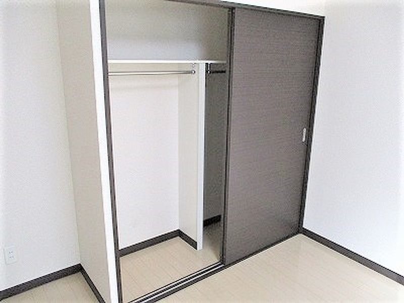 レオネクストサン　リビエラ 収納