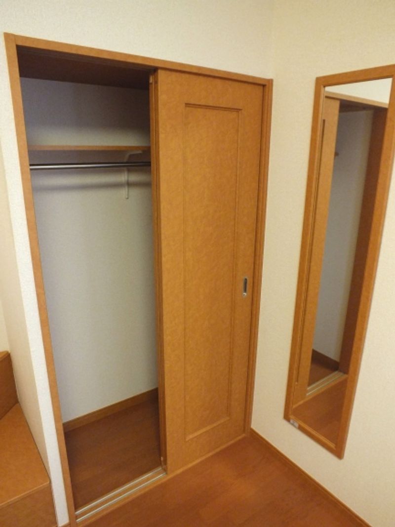 レオパレスソレーユ 収納