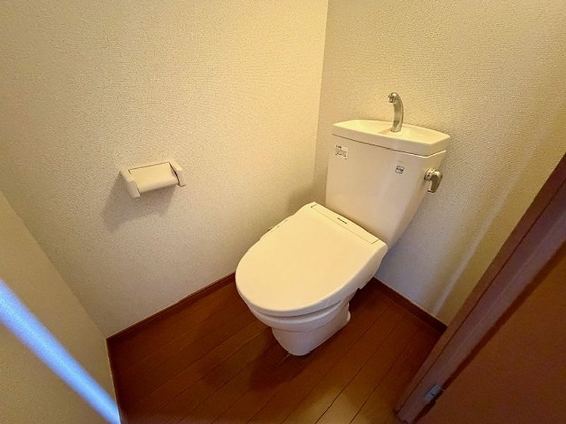 レオパレスＦｌｏｒＴａｉｌ トイレ