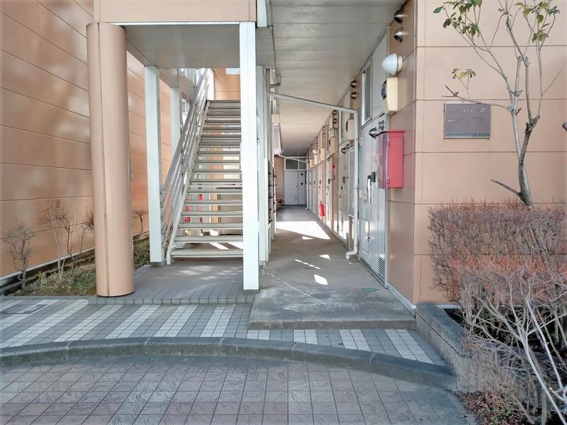 レオパレスＳＫＫ・マンションⅢ エントランス