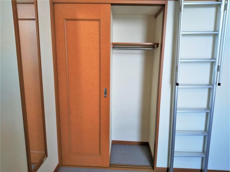 レオパレス光 収納