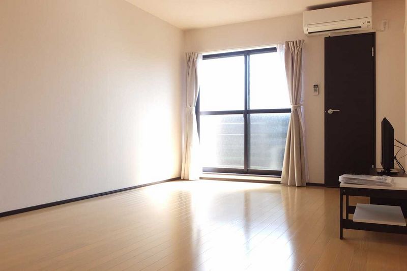 LEONEXT S&H Living room