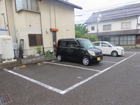 レオパレス柏 駐車場